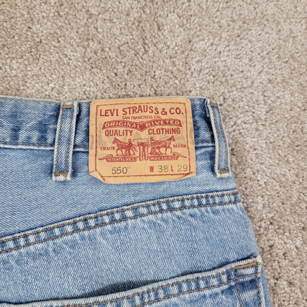 Levis 550 Relaxed Fit Tapered Leg Jeans Light Wash Blue Mens 38x29